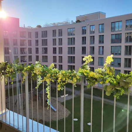 Schoene 15 Min Marienplatz Appartement *